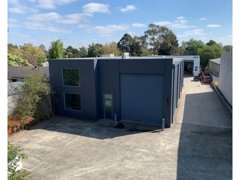 1/2 Shelley Avenue, Kilsyth VIC 3137