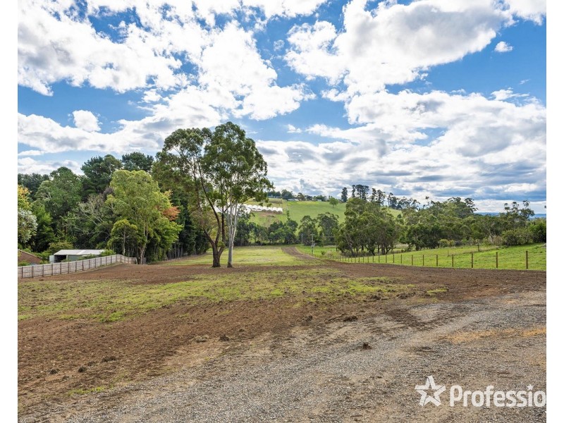 21 Hunter Road, Mount Evelyn VIC 3796
