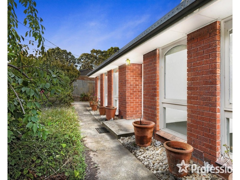 42 Daymar Drive, Mooroolbark VIC 3138