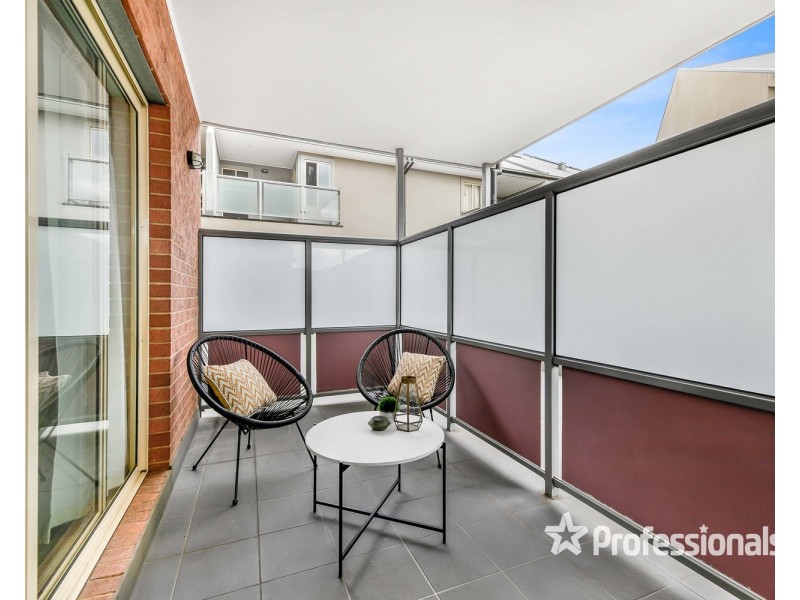 80/13-15 Hewish Road, Croydon VIC 3136