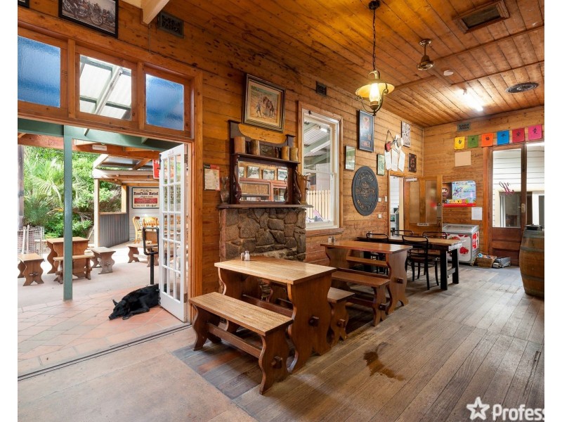 1600 Woods Point Road, Mcmahons Creek VIC 3799