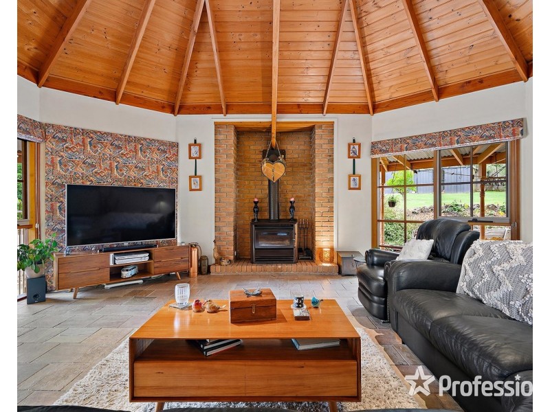 5 Tasman Court, Montrose VIC 3765