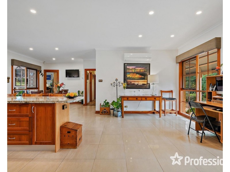 5 Tasman Court, Montrose VIC 3765