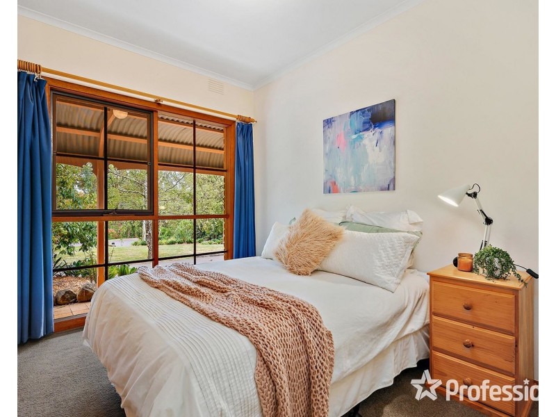 5 Tasman Court, Montrose VIC 3765