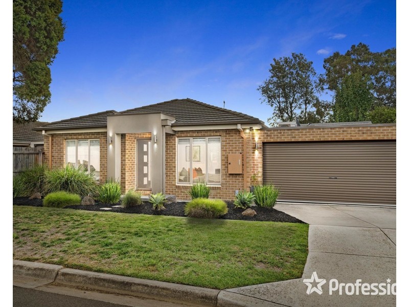 3 Saxon Drive, Mooroolbark VIC 3138