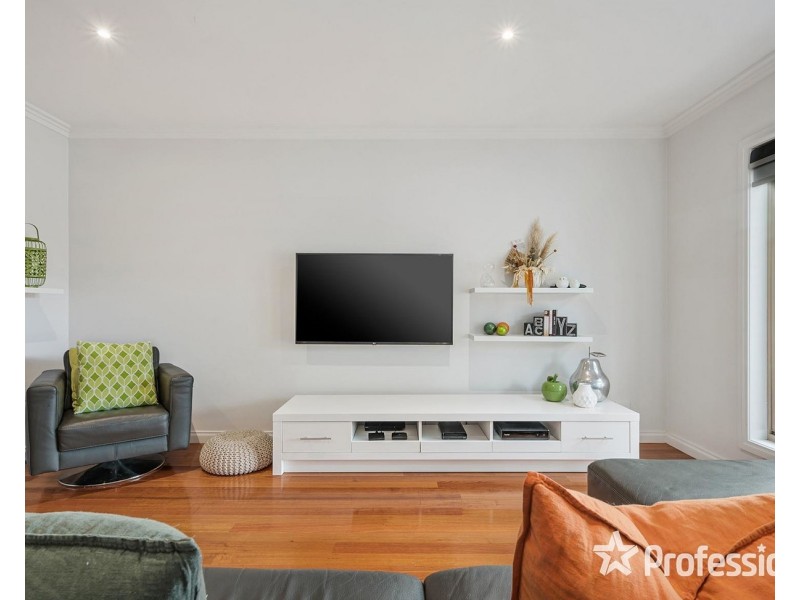 3 Saxon Drive, Mooroolbark VIC 3138