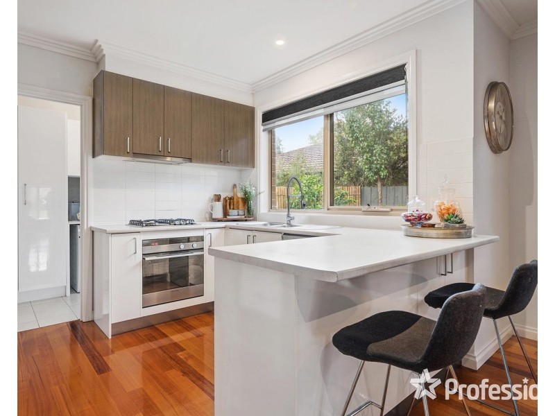 3 Saxon Drive, Mooroolbark VIC 3138