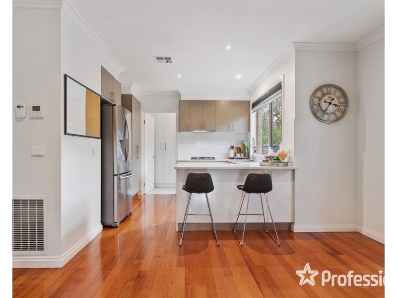 3 Saxon Drive, Mooroolbark VIC 3138