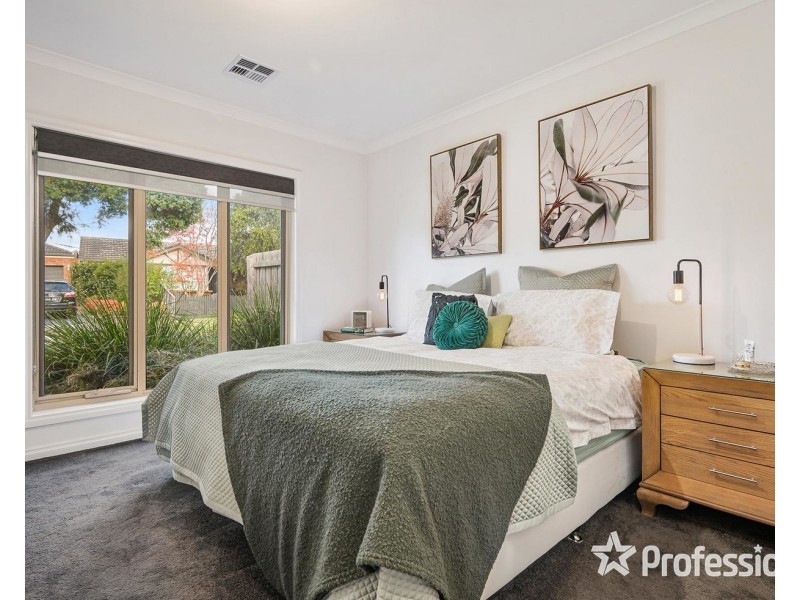 3 Saxon Drive, Mooroolbark VIC 3138