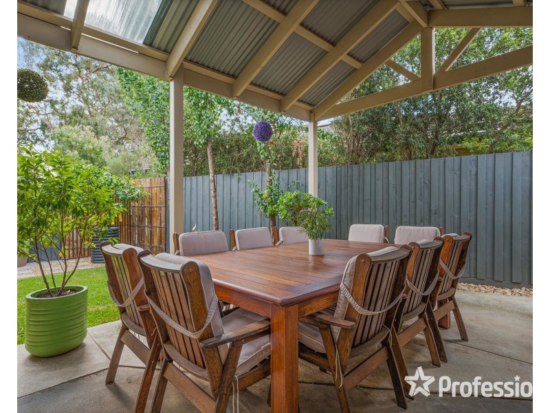 3 Saxon Drive, Mooroolbark VIC 3138