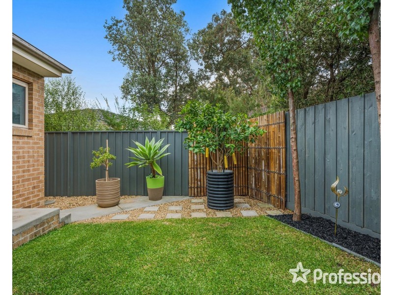 3 Saxon Drive, Mooroolbark VIC 3138