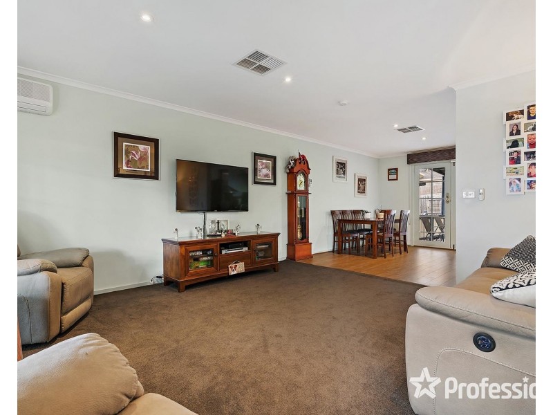 10 Stuart Road, Lilydale VIC 3140