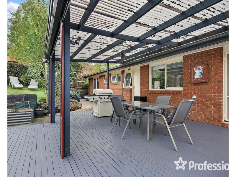 10 Stuart Road, Lilydale VIC 3140