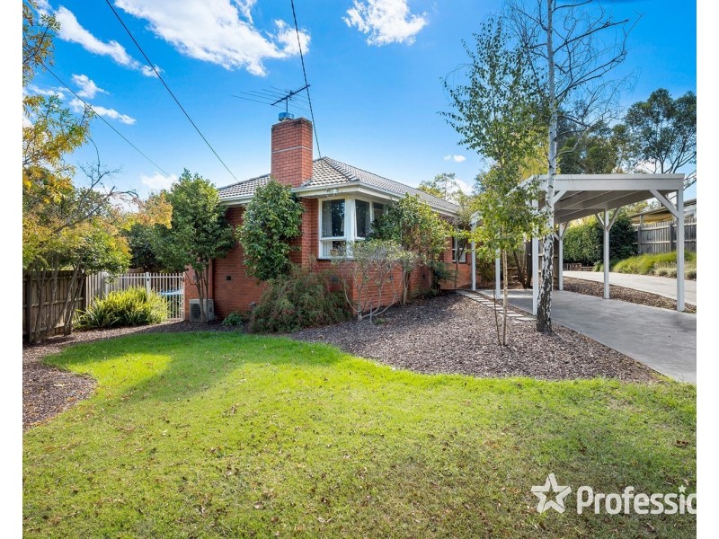 1/14 Macmillan Street, Mooroolbark VIC 3138