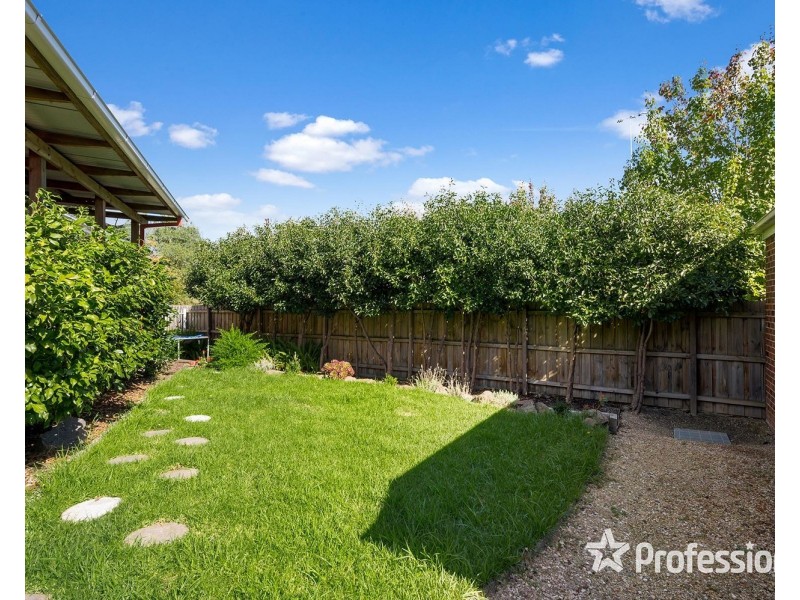 1/14 Macmillan Street, Mooroolbark VIC 3138