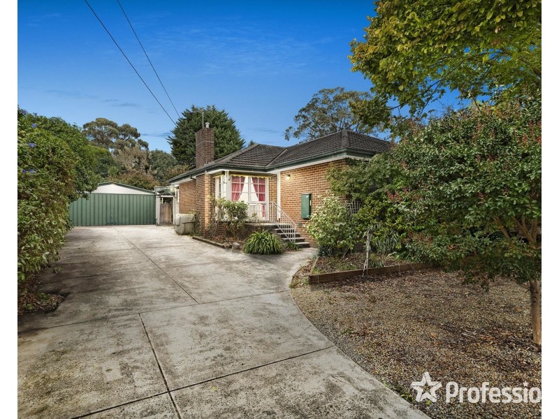 12 Primrose Road, Croydon North VIC 3136
