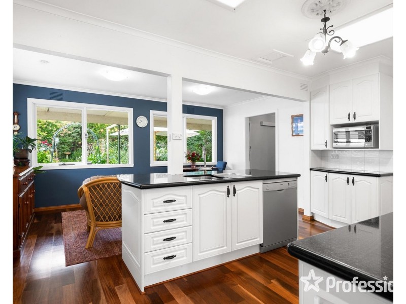 12 Primrose Road, Croydon North VIC 3136