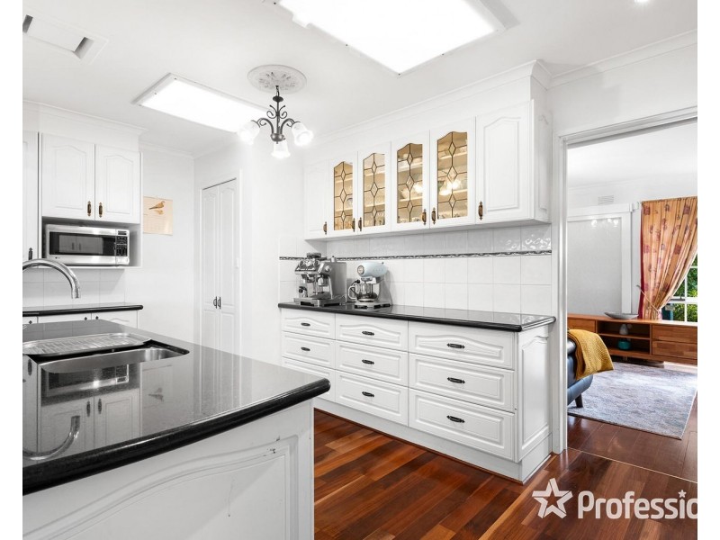 12 Primrose Road, Croydon North VIC 3136