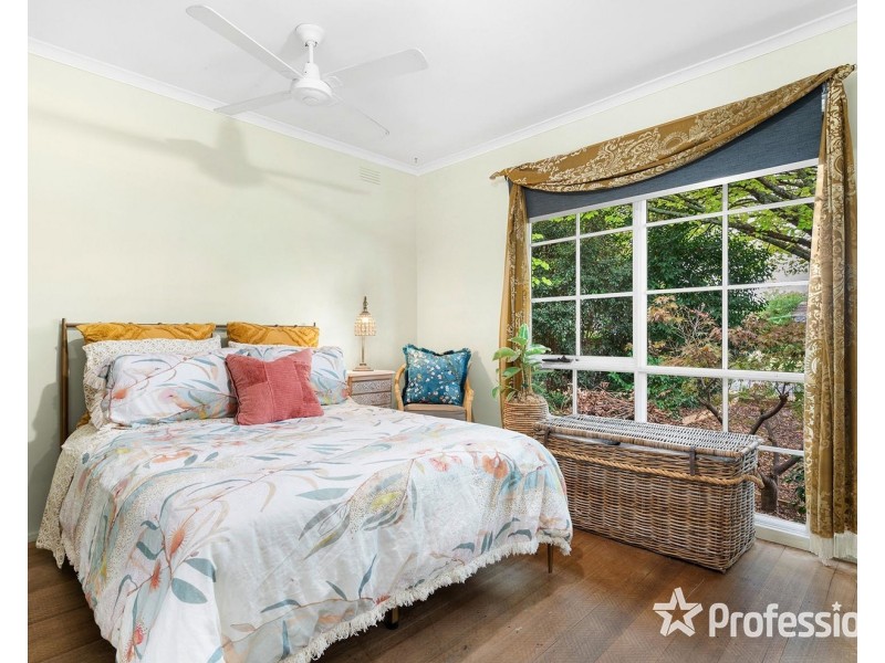 12 Primrose Road, Croydon North VIC 3136