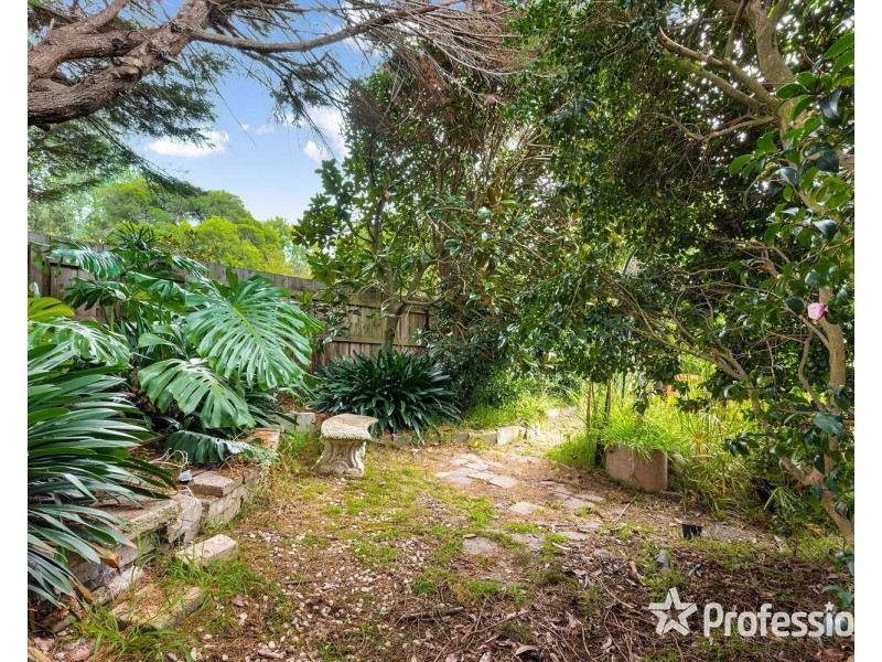 12 Primrose Road, Croydon North VIC 3136