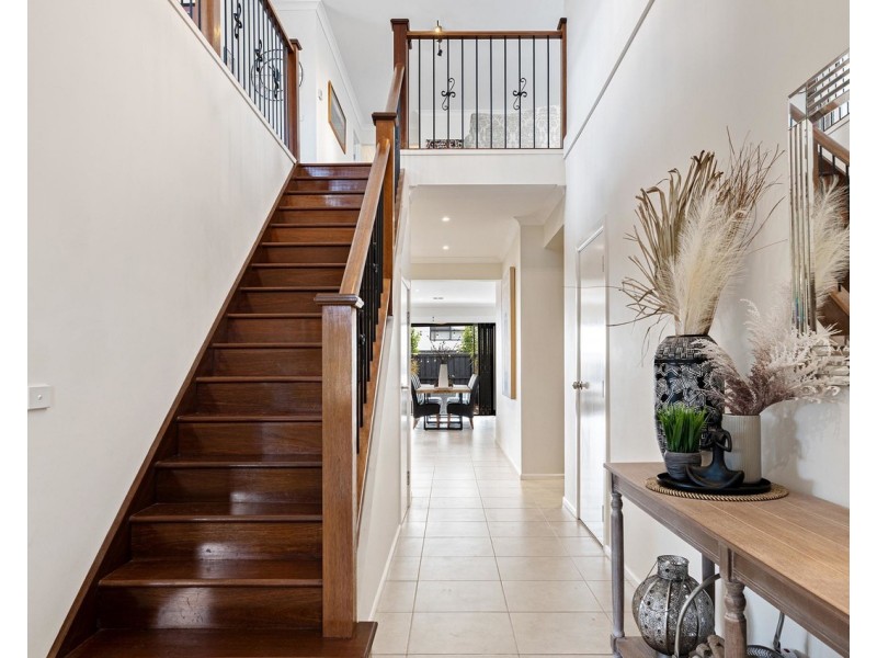 1 Caddie Crescent, Chirnside Park VIC 3116