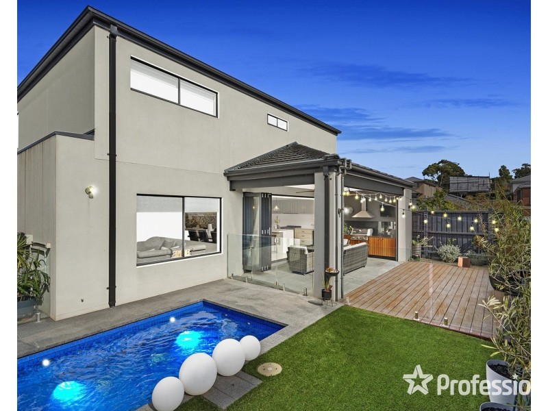 1 Caddie Crescent, Chirnside Park VIC 3116