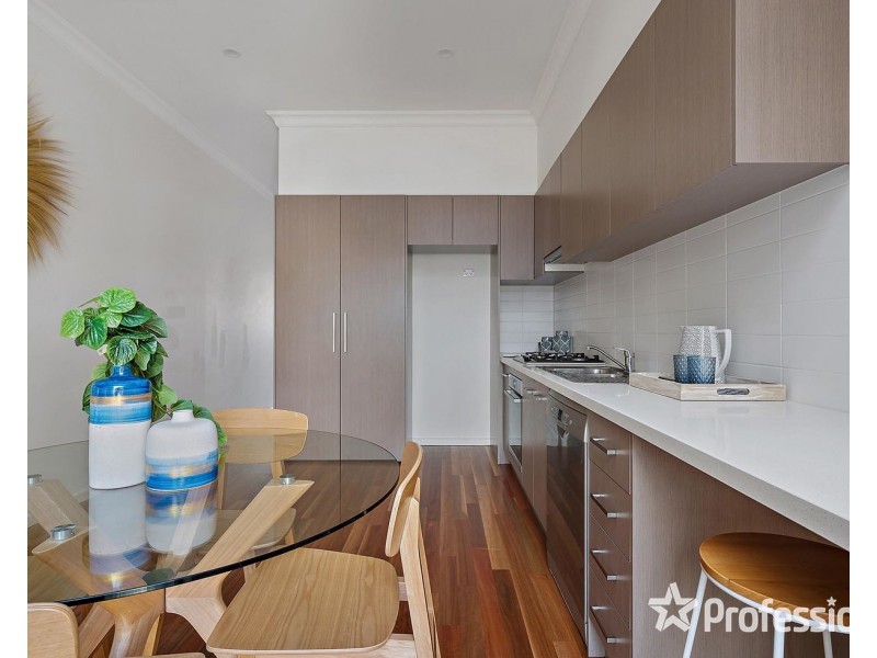 35 Cambridge Road, Mooroolbark VIC 3138