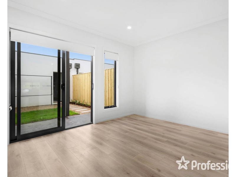 5 Thompson Crescent, Chirnside Park VIC 3116