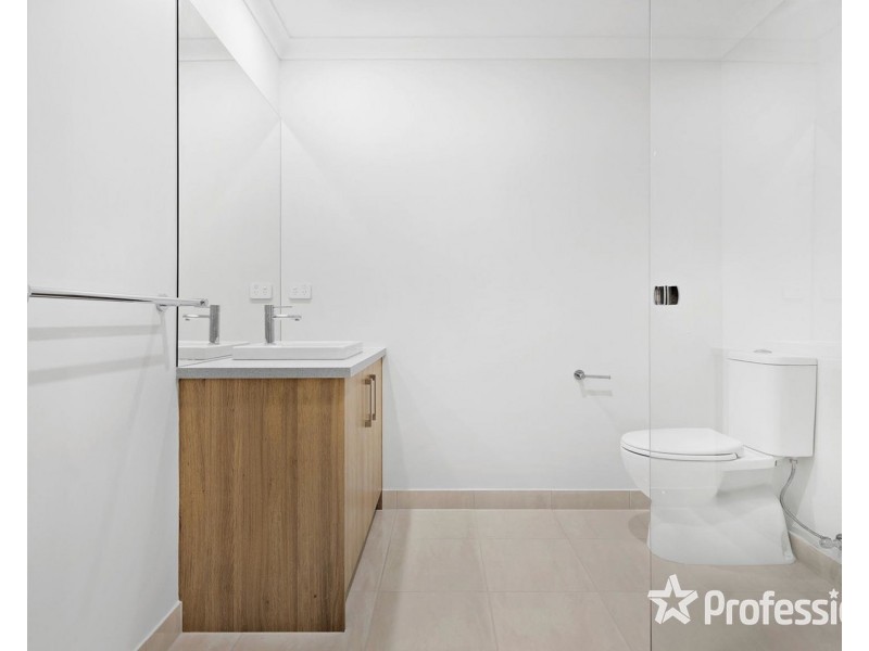 5 Thompson Crescent, Chirnside Park VIC 3116