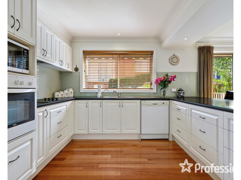 6 Kylie Close, Mooroolbark VIC 3138