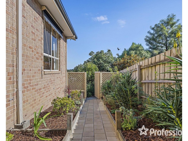 6 Kylie Close, Mooroolbark VIC 3138