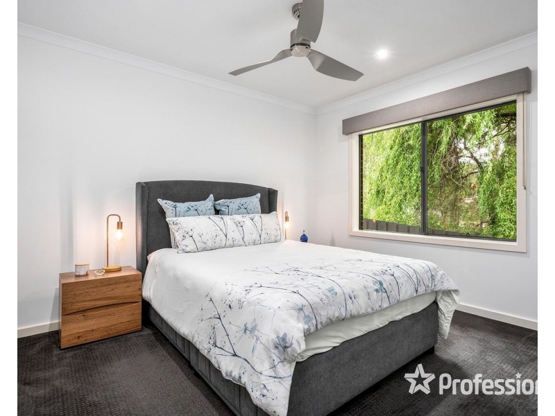 3 Tiverton Circuit, Mooroolbark VIC 3138