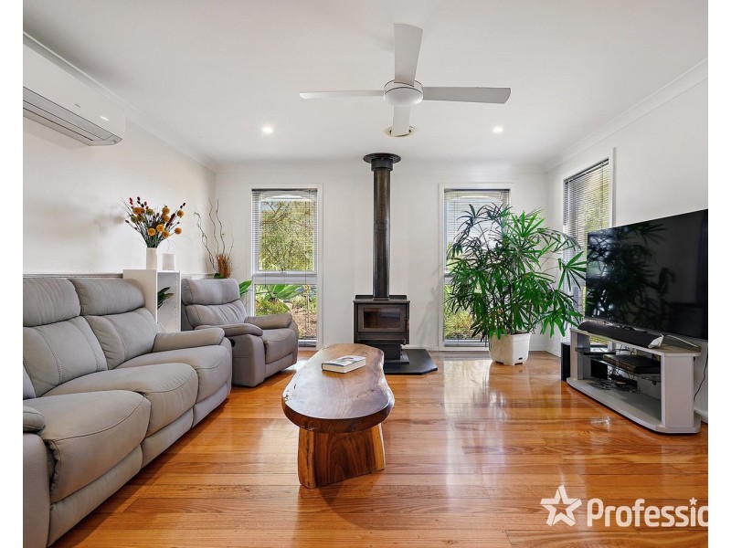 20 Lucas Avenue, Kilsyth VIC 3137