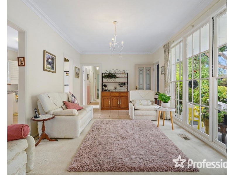 28 Glen Dhu Road, Kilsyth VIC 3137