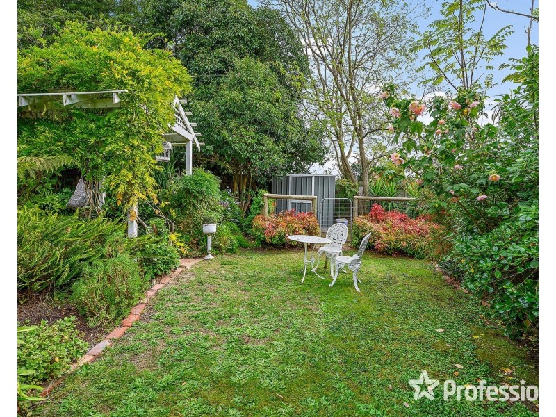 28 Glen Dhu Road, Kilsyth VIC 3137