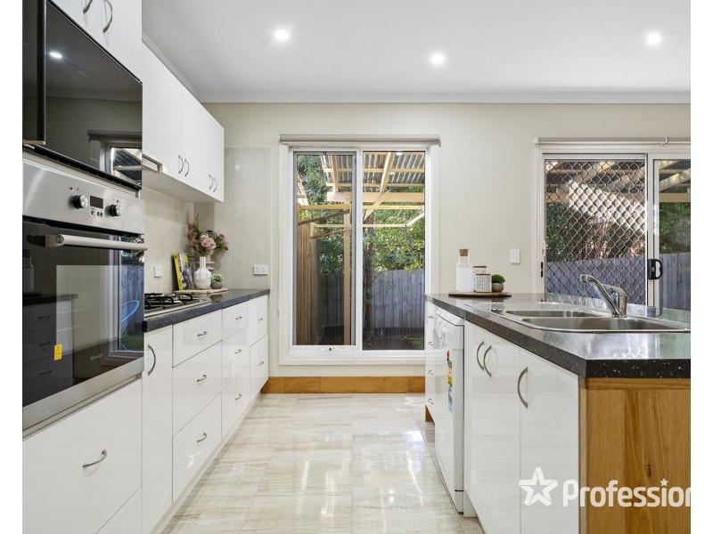 3/6 Haig Street, Croydon VIC 3136