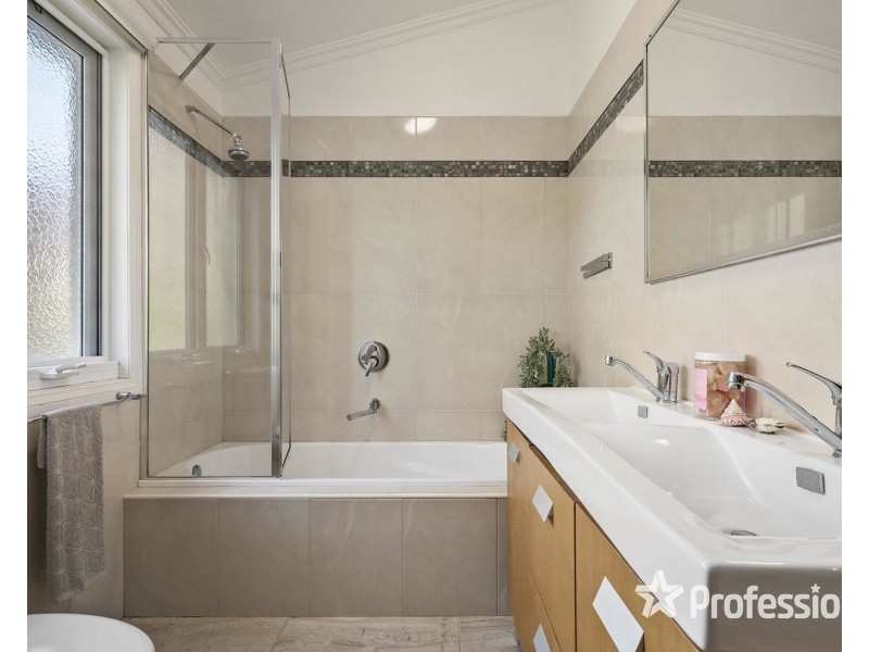3/6 Haig Street, Croydon VIC 3136