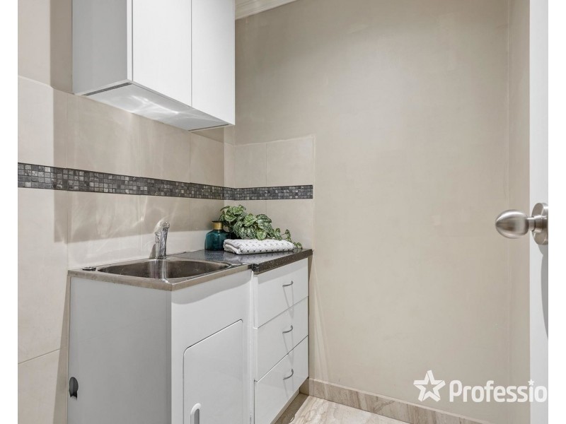 3/6 Haig Street, Croydon VIC 3136