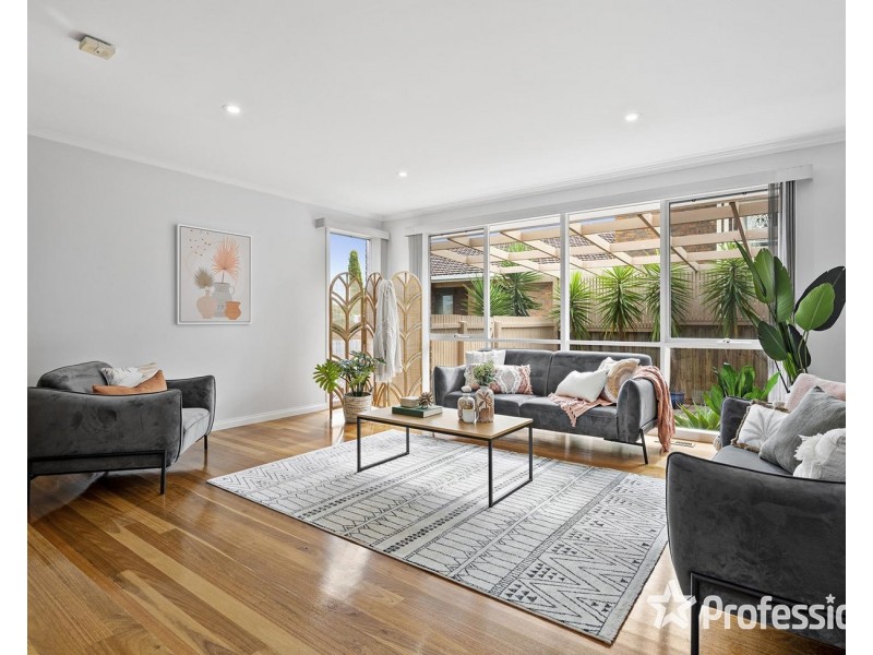 73 Partridge Way, Mooroolbark VIC 3138