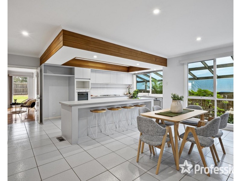 73 Partridge Way, Mooroolbark VIC 3138