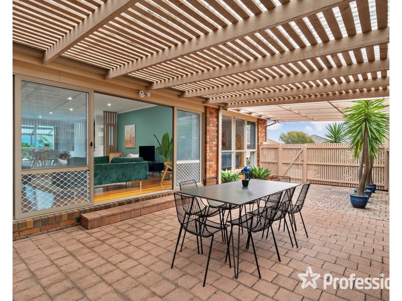 73 Partridge Way, Mooroolbark VIC 3138