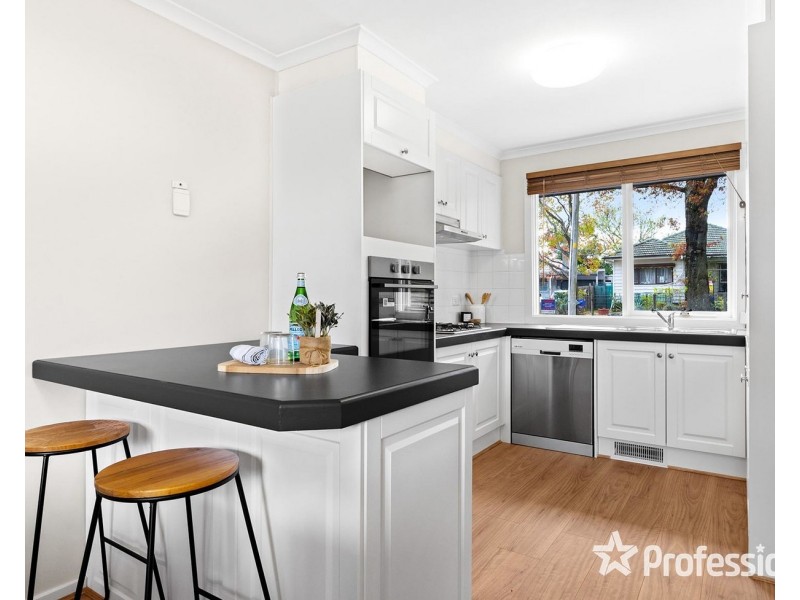 15 Maggs Street, Croydon VIC 3136