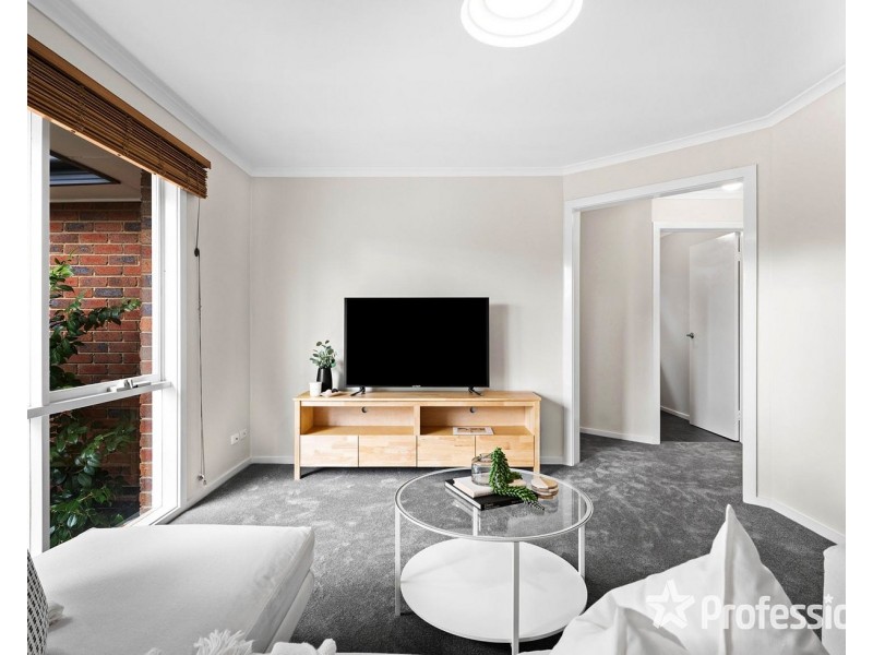 15 Maggs Street, Croydon VIC 3136