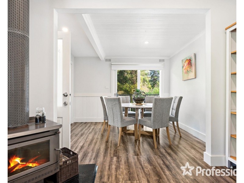 120 Monbulk Road, Mount Evelyn VIC 3796