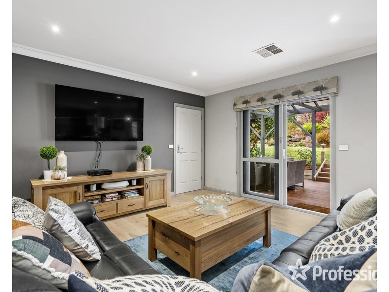 15 Harrison Road, Montrose VIC 3765