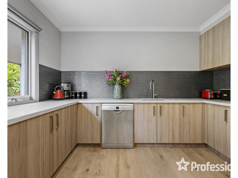 15 Harrison Road, Montrose VIC 3765