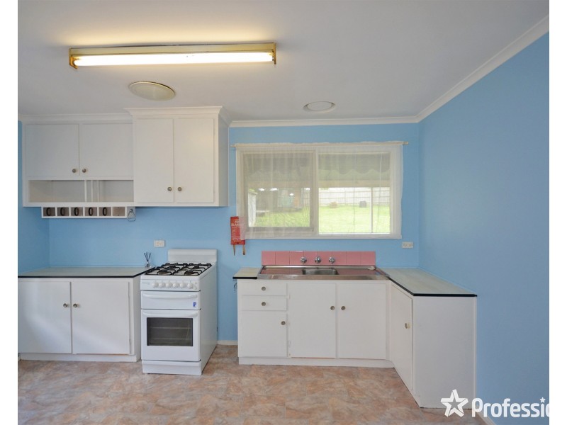72 Croydondale Drive, Mooroolbark VIC 3138