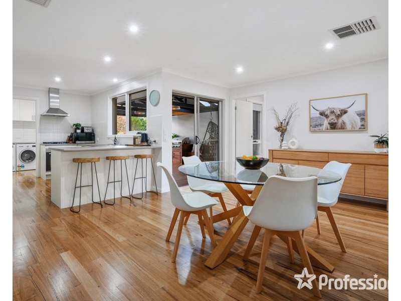 27 Bailey Road, Mount Evelyn VIC 3796