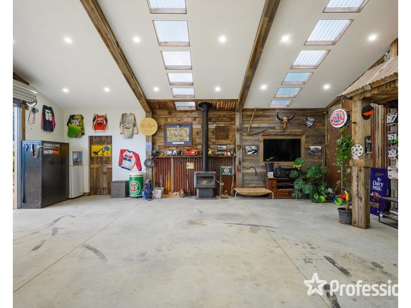 27 Bailey Road, Mount Evelyn VIC 3796