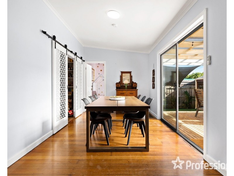 4 Tennyson Avenue, Kilsyth VIC 3137